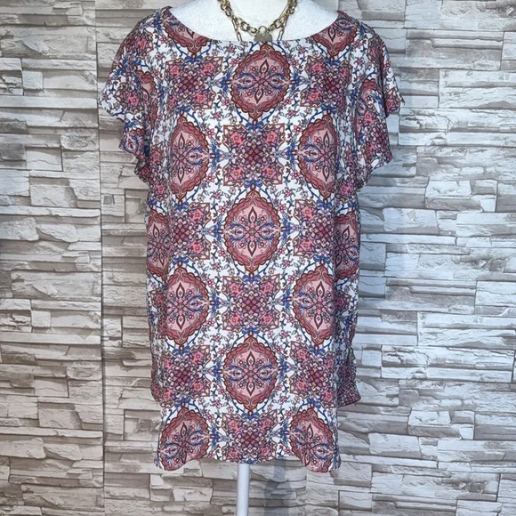 LOFT Large Floral Tile Double Bar Back Flutter Top - Picture 4 of 13